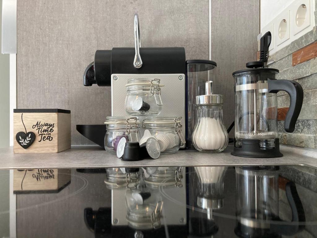 Living At Saarpartments -Adultsonly- 2 Bedrooms, Kitchen- Business & Holiday Apartments For Long- And Short Term Stay, 3 Min To Train-Station, Secure E-Bike Parking! 萨尔布吕肯 外观 照片